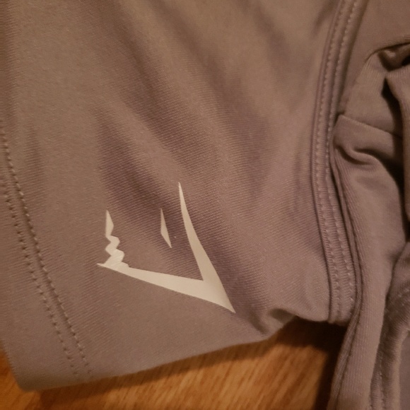 Gymshark crop top long sleeves - Picture 3 of 5